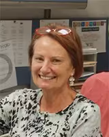 Photo of Beth Lundholm smiling