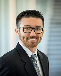 Shawn Thomas headshot