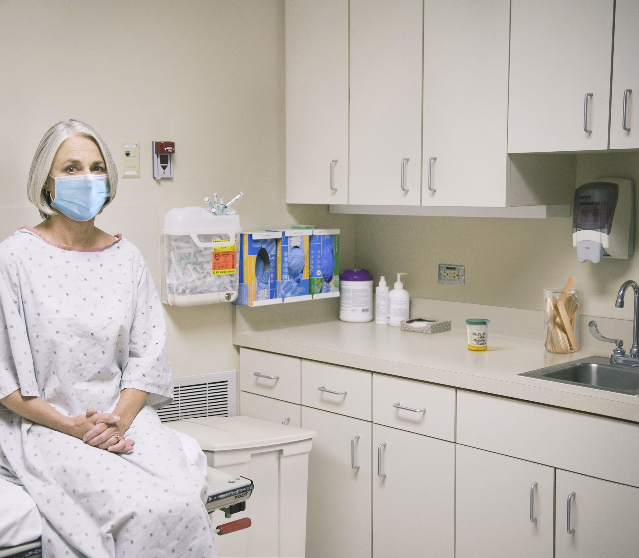 exam-room-spanish Sala ambulatoria