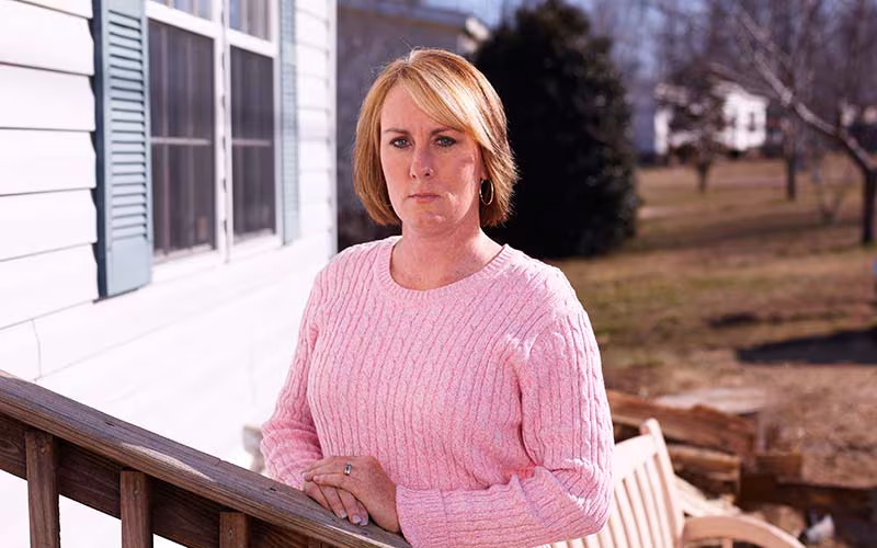 Kristy, age 35, Tennessee; tried e-cigarettes to quit regular cigarettes but ended up using both